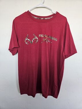 Realtree Men's Short Sleeve T-Shirt, Dark Red, Size L
